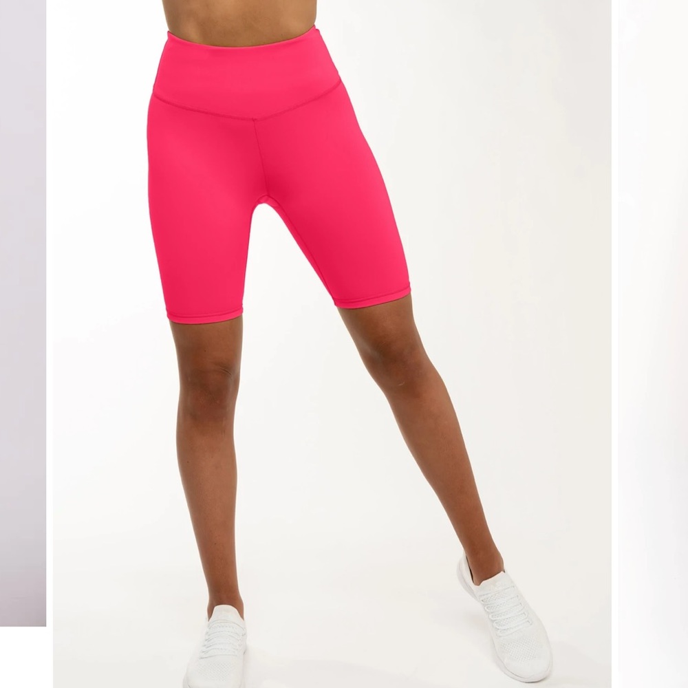 Hydrasculpt biker shorts IVL Collective NWT